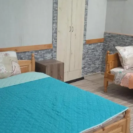 Къща Парис Feriehus Krushuna